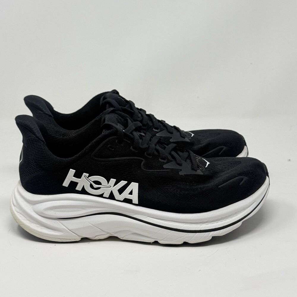 Hoka One One Clifton 10 Womens 9 D Wide Black Lightweight Running Shoes Sneakers
